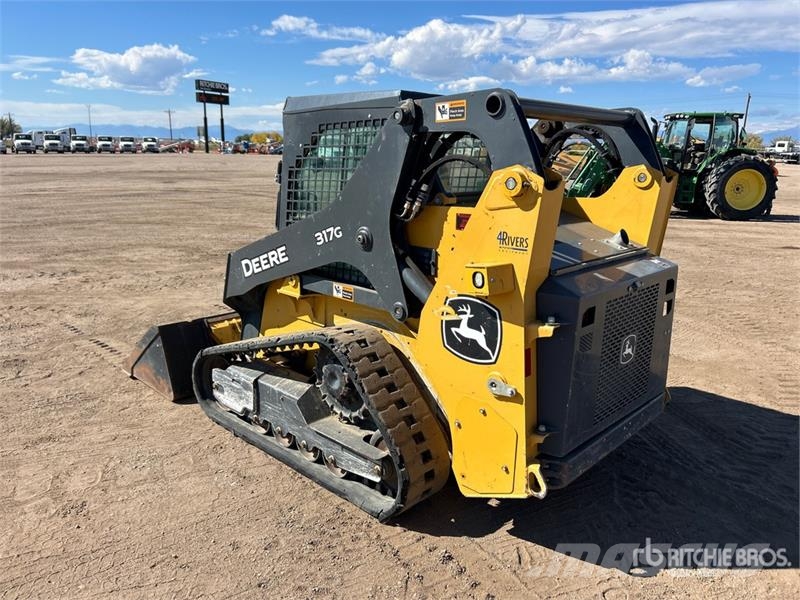 John Deere 317G Lietoti riteņu kompaktiekrāvēji