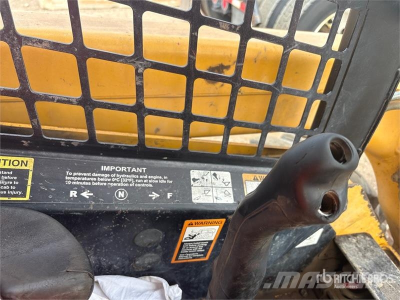 John Deere 320 Skid Steer Loader Kompaktlader