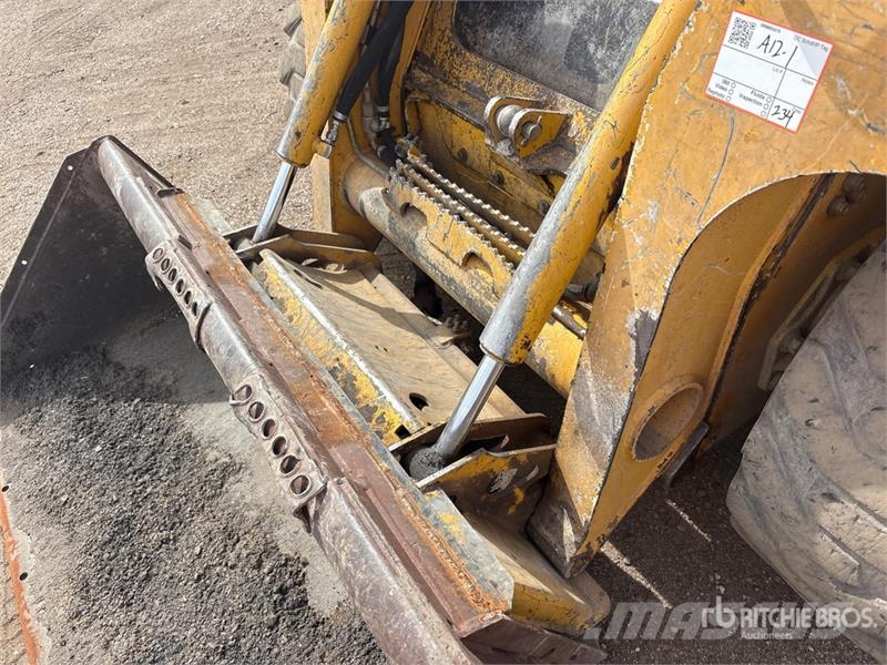 John Deere 320 Skid Steer Loader Kompaktlader