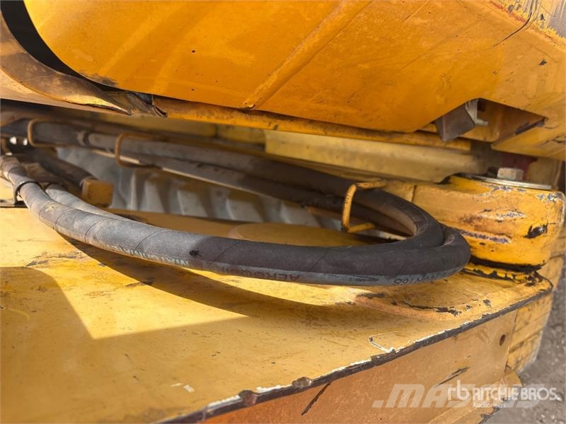 John Deere 320 Skid Steer Loader Kompaktlader