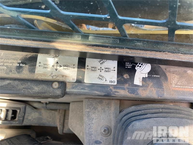John Deere 323D Skid steer mini utovarivači