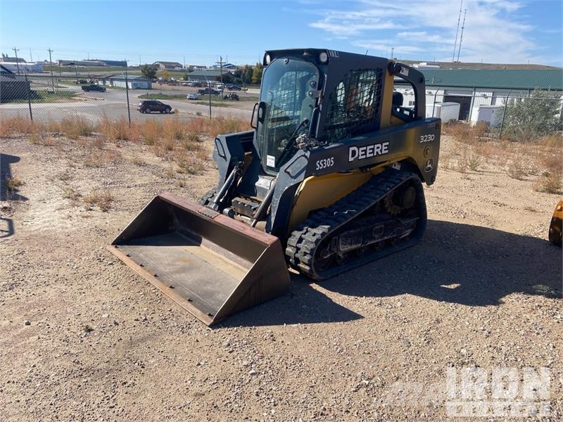 John Deere 323D Skid steer mini utovarivači