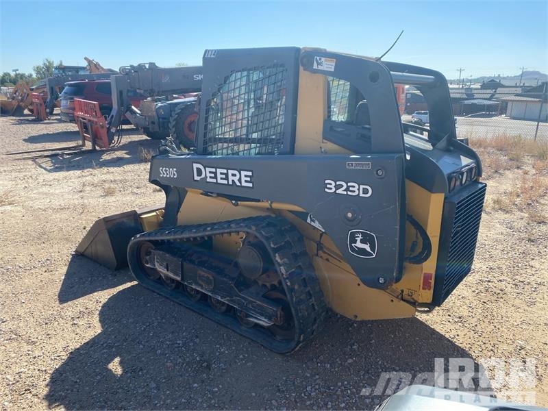 John Deere 323D Skid steer mini utovarivači