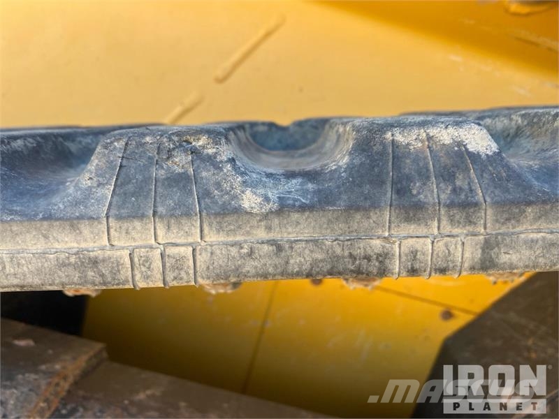 John Deere 323D Skid steer mini utovarivači