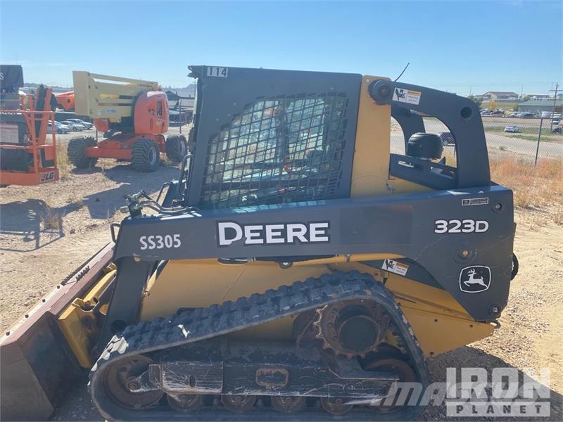 John Deere 323D Minicargadoras
