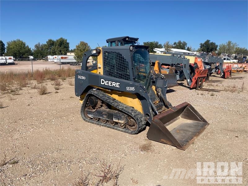 John Deere 323D Skid steer mini utovarivači
