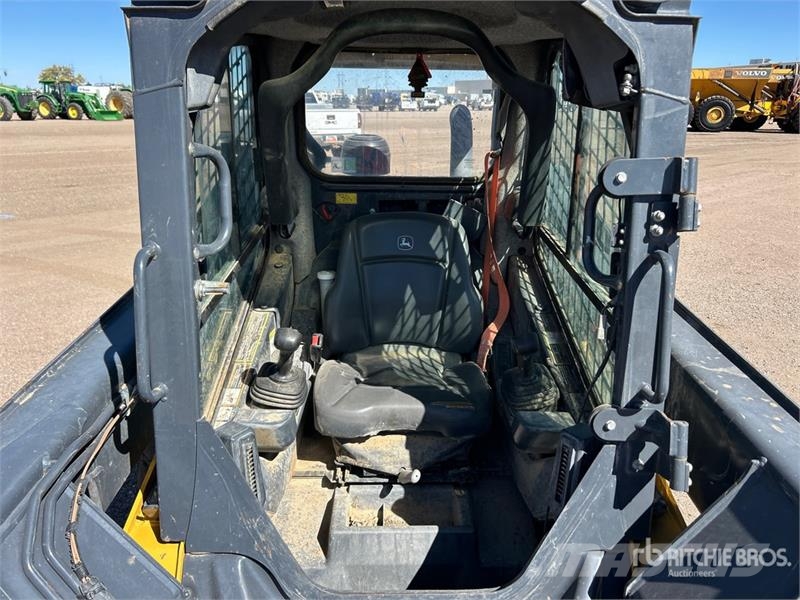 John Deere 324G Two-Speed Skid Steer Loader Minicargadoras