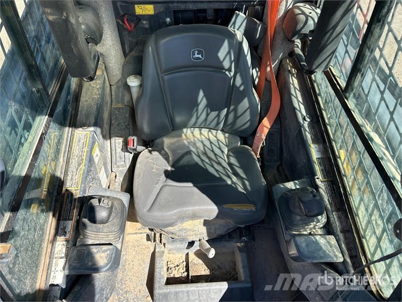 John Deere 324G Two-Speed Skid Steer Loader Minicargadoras