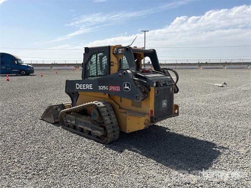 John Deere 325G Skid steer loaders