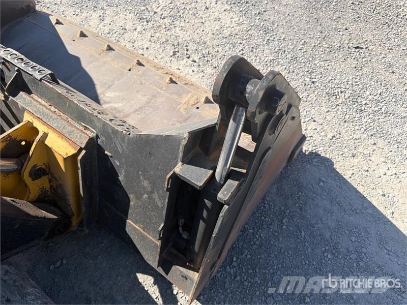 John Deere 329E Kompaktlastare