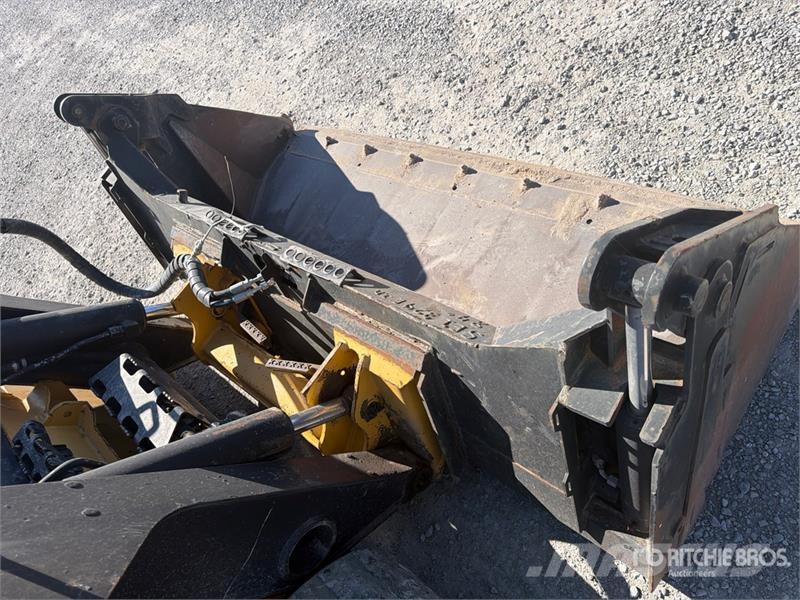 John Deere 329E Kompaktlastare