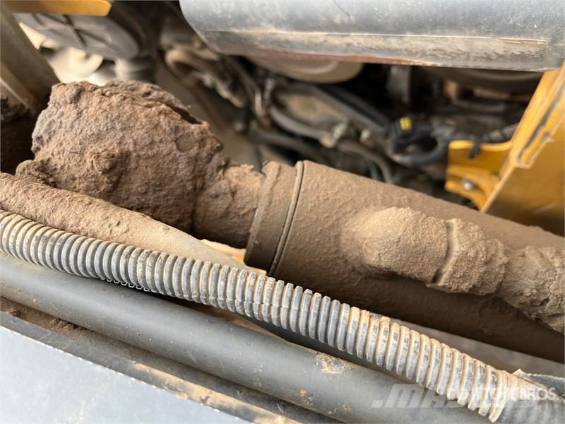 John Deere 331G スキッドステアローダー