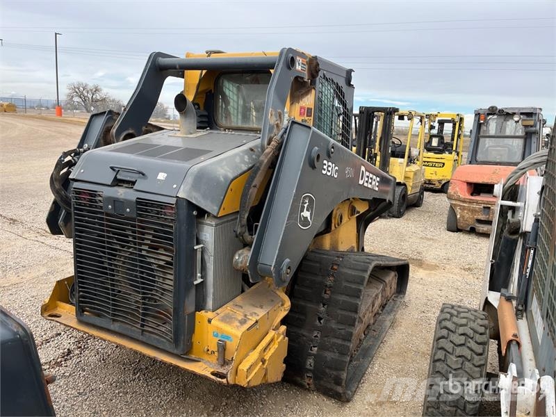 John Deere 331G スキッドステアローダー