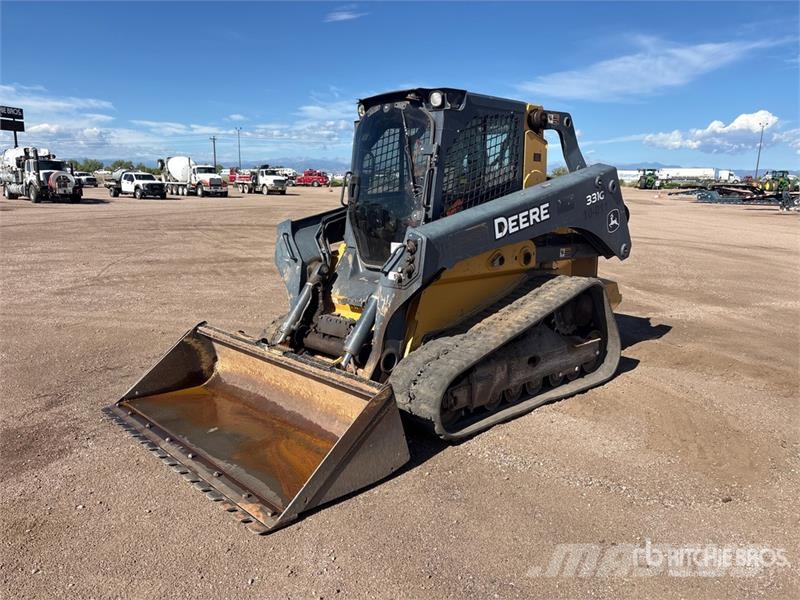 John Deere 331G لوادر انزلاقية التوجيه