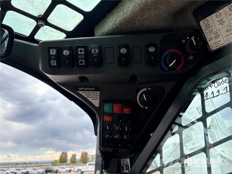 John Deere 331G Minicargadoras