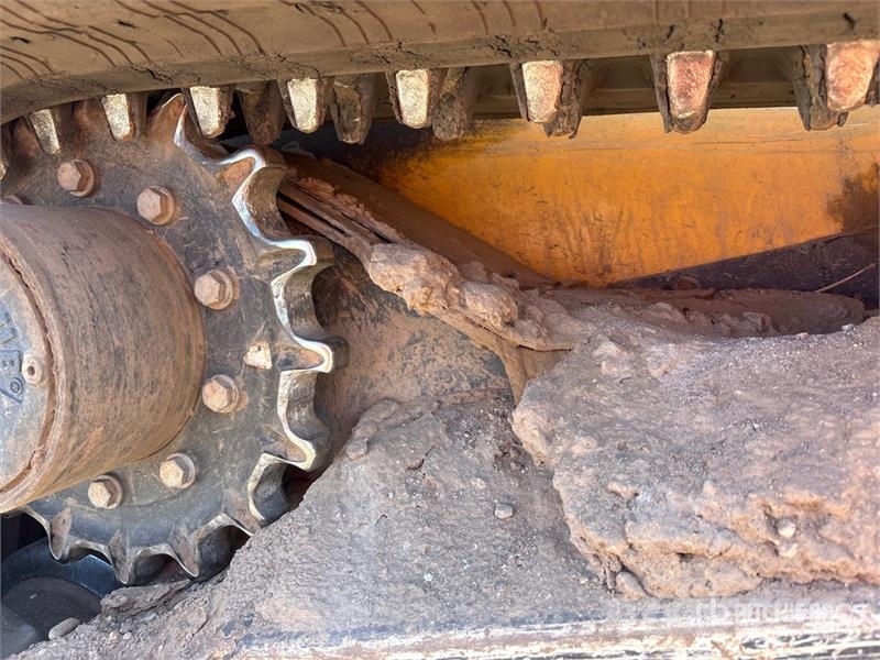 John Deere 331G لوادر انزلاقية التوجيه