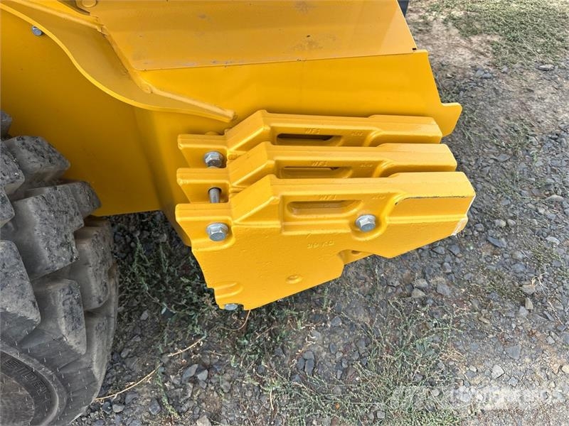 John Deere 332G Kompaktlader