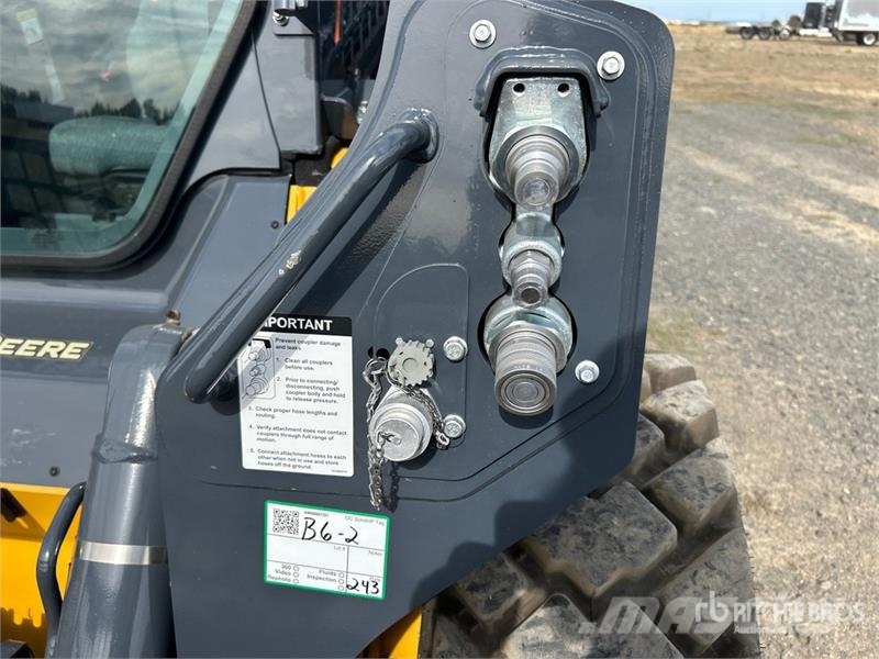 John Deere 332G Kompaktlader