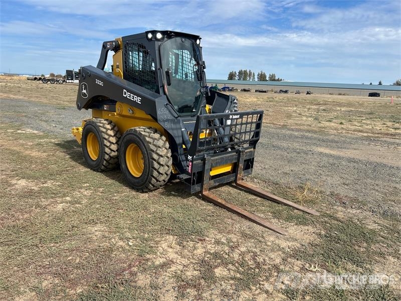 John Deere 332G Kompaktlader