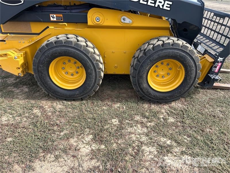 John Deere 332G Kompaktlader