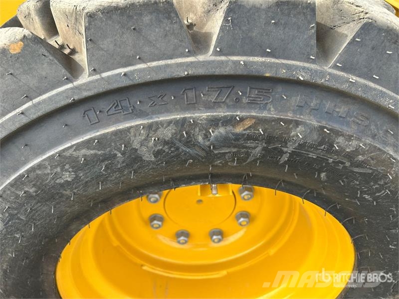John Deere 332G Kompaktlader