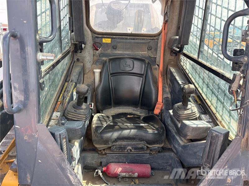 John Deere 333G Minicargadoras