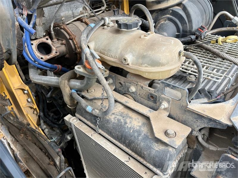 John Deere 333G スキッドステアローダー