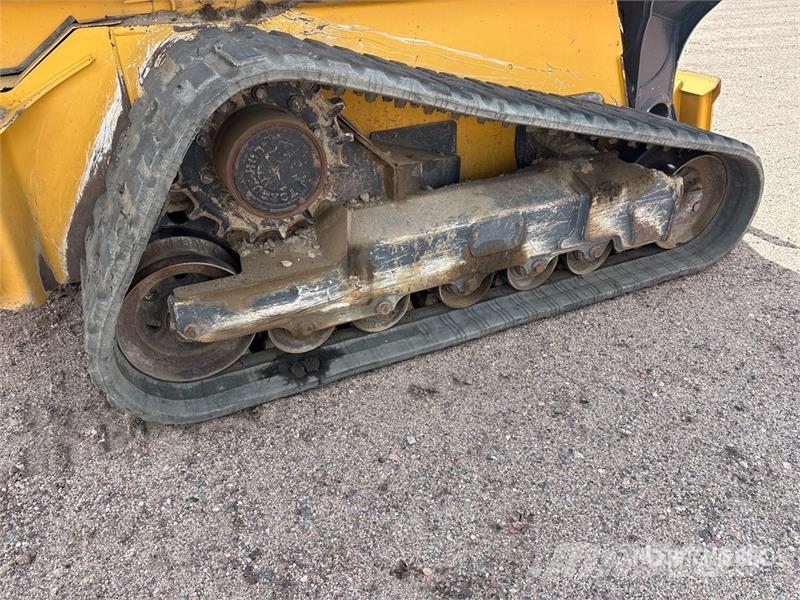 John Deere 333G Minicargadoras
