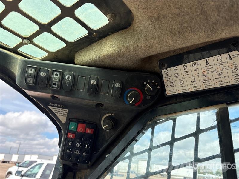 John Deere 333G Minicargadoras