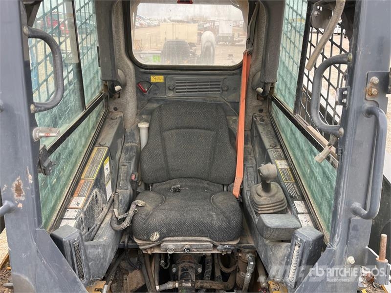 John Deere 333G スキッドステアローダー