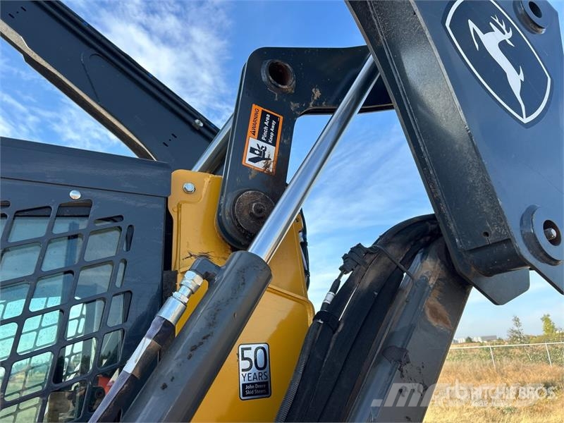 John Deere 333G Minicargadoras