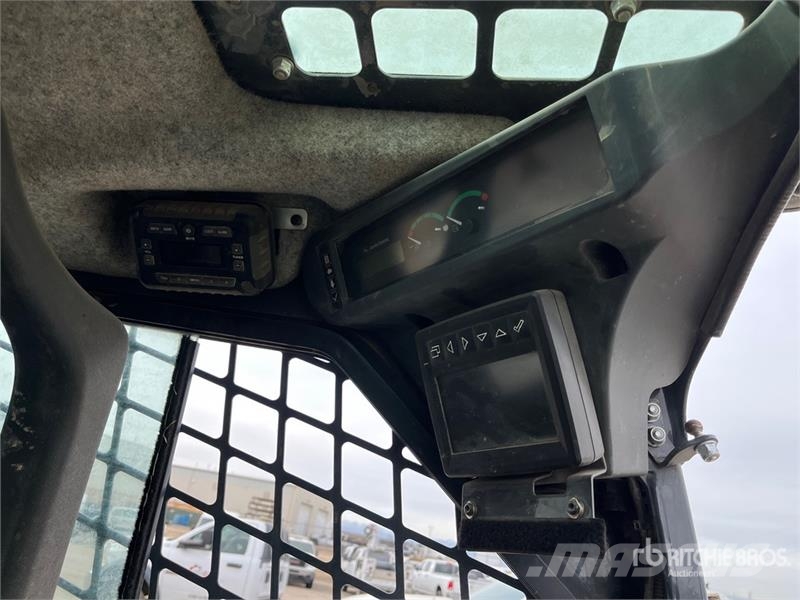 John Deere 333G スキッドステアローダー