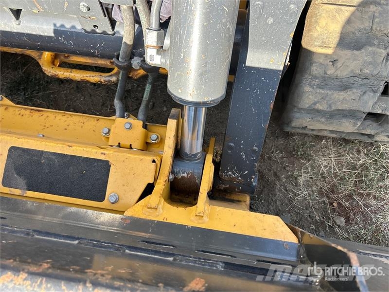 John Deere 333G Minicargadoras