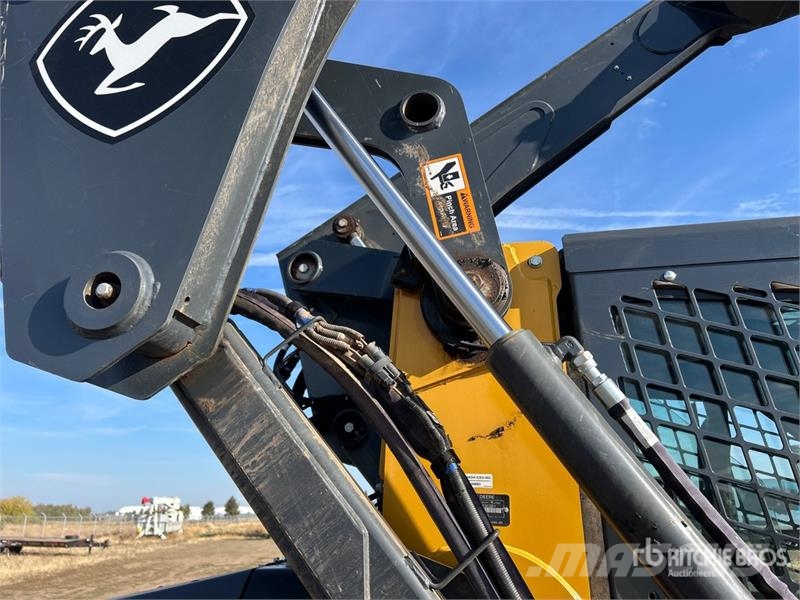 John Deere 333G Minicargadoras