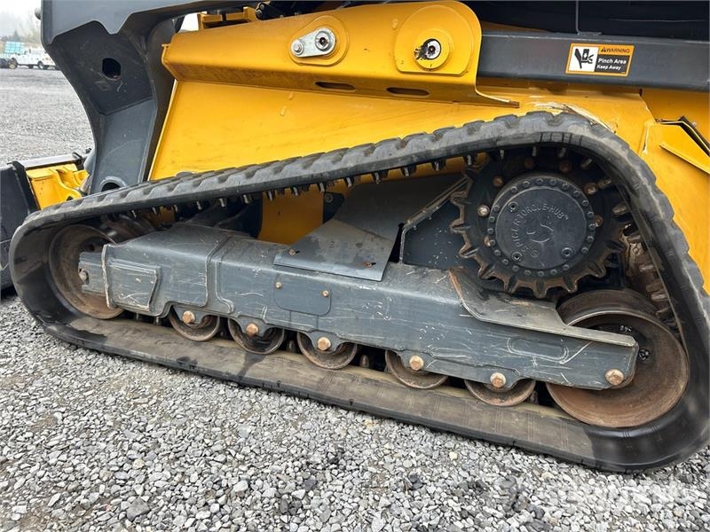 John Deere 335 P-Tier Two-Speed High Flow Compact Track Loade Skid steer loaders
