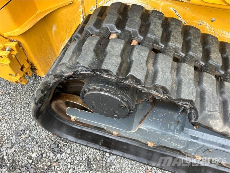 John Deere 335 P-Tier Two-Speed High Flow Compact Track Loade Skid steer loaders