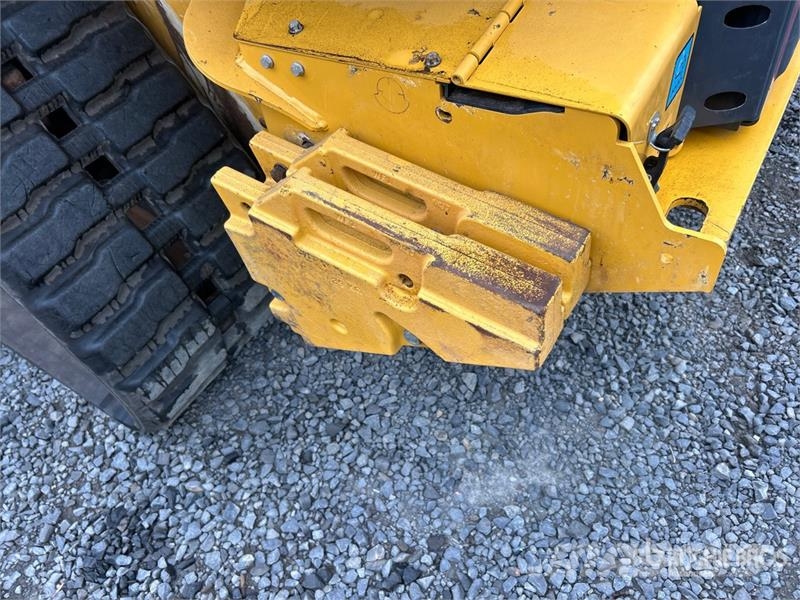 John Deere 335 P-Tier Two-Speed High Flow Compact Track Loade Skid steer loaders
