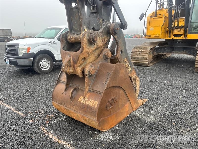 John Deere 345G LC Tracked Excavator Gravemaskiner på larvebånd