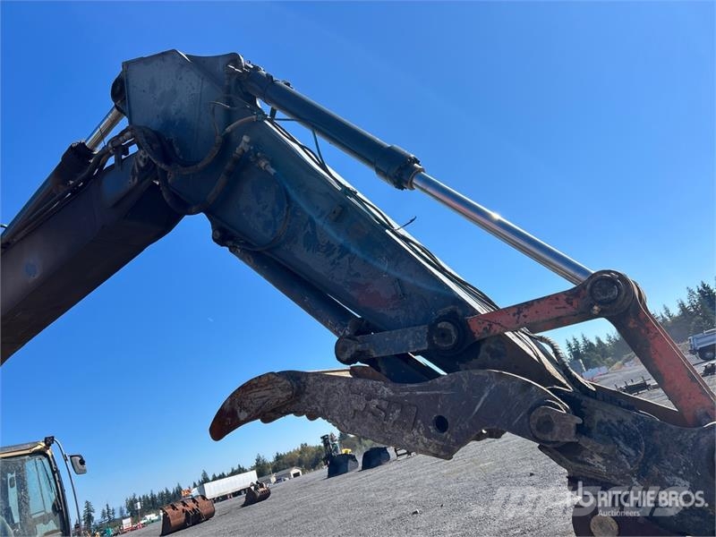 John Deere 350G LC Tracked Excavator حفارات زحافة