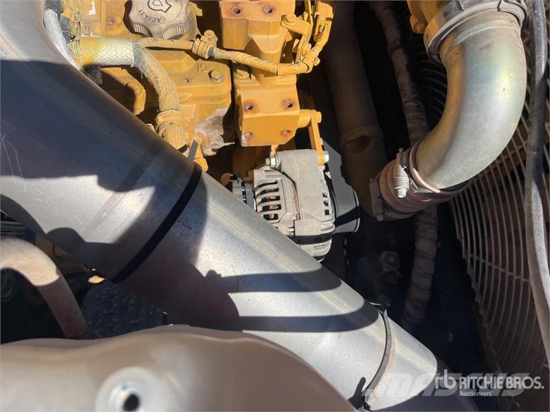 John Deere 350G LC Tracked Excavator 대형 굴삭기 29톤 이상
