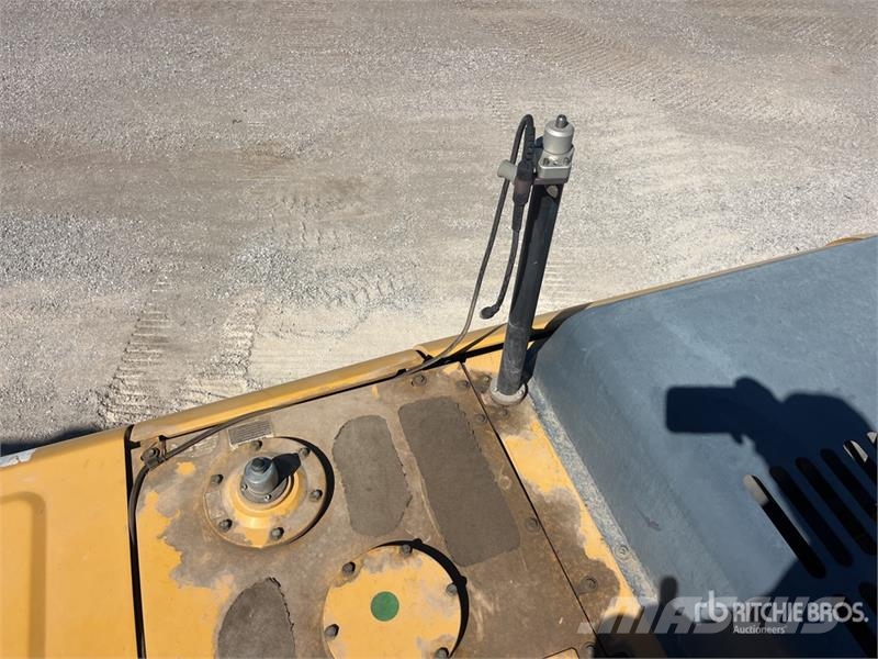 John Deere 350G LC Tracked Excavator 대형 굴삭기 29톤 이상