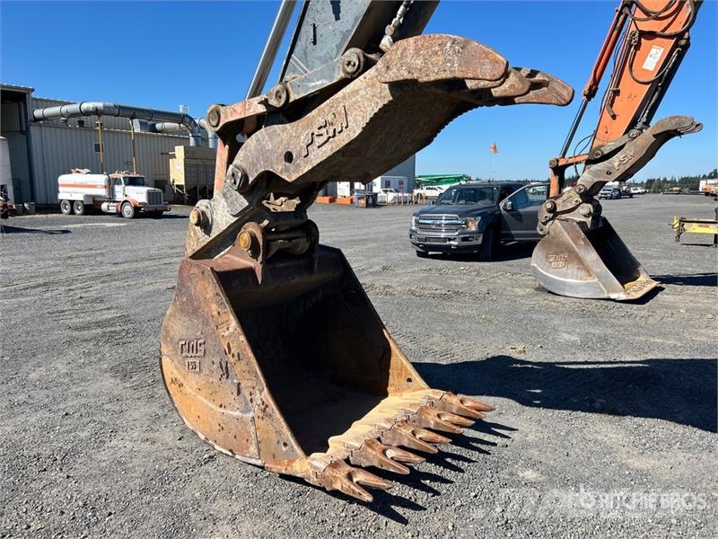 John Deere 350G LC Tracked Excavator حفارات زحافة