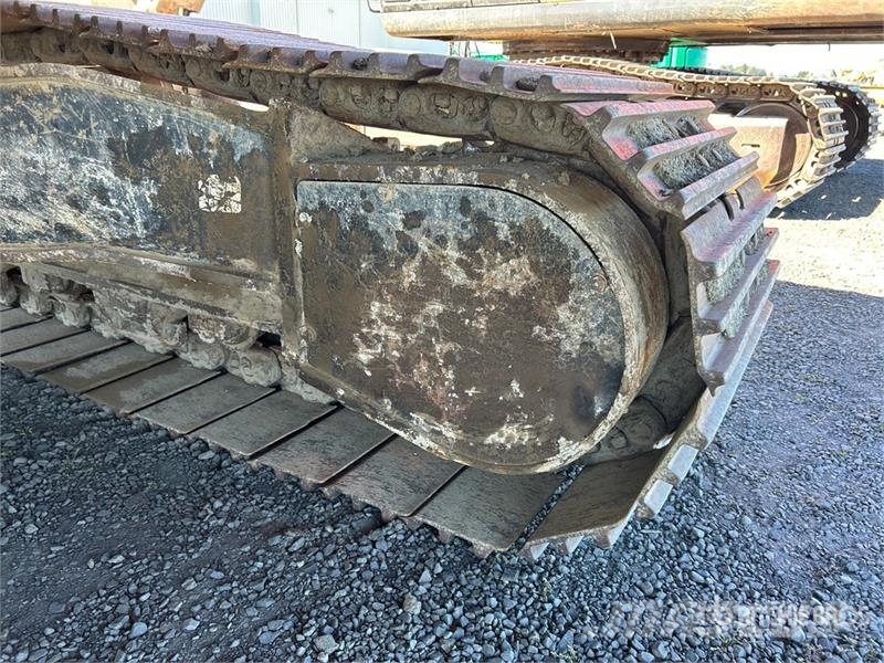 John Deere 350G LC Tracked Excavator حفارات زحافة