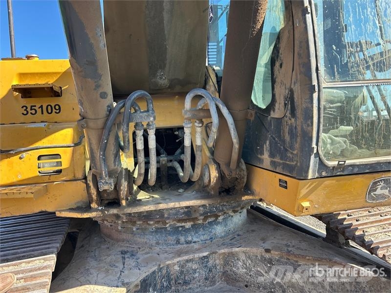 John Deere 350G LC Tracked Excavator حفارات زحافة