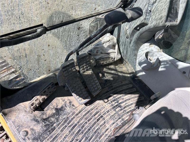 John Deere 350G LC Tracked Excavator حفارات زحافة