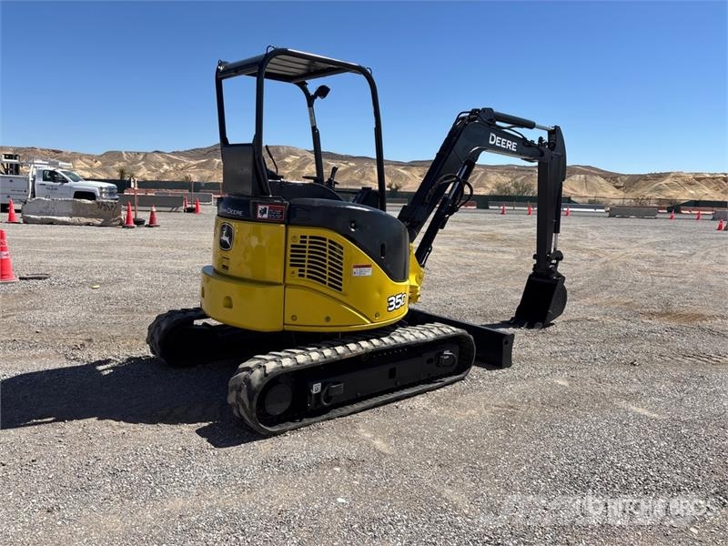 John Deere 35D Mini kotrók < 7t