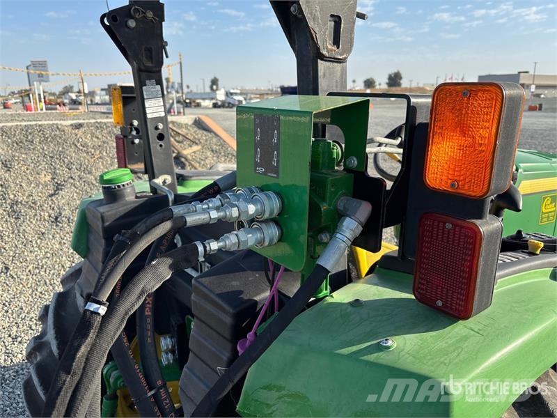 John Deere 4066M 4WD Utility Tractor Kompakt traktorok