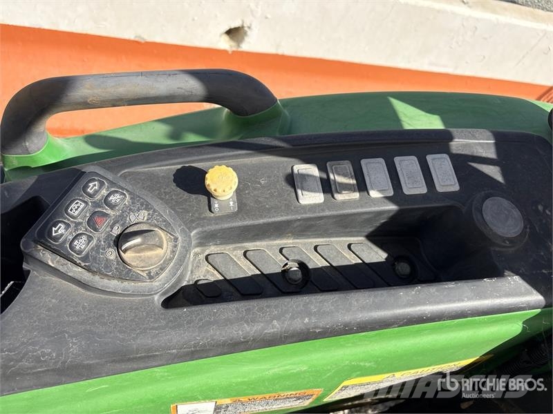 John Deere 4066M 4WD Utility Tractor Micro tracteur