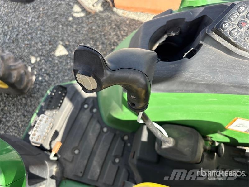 John Deere 4066M 4WD Utility Tractor Micro tracteur