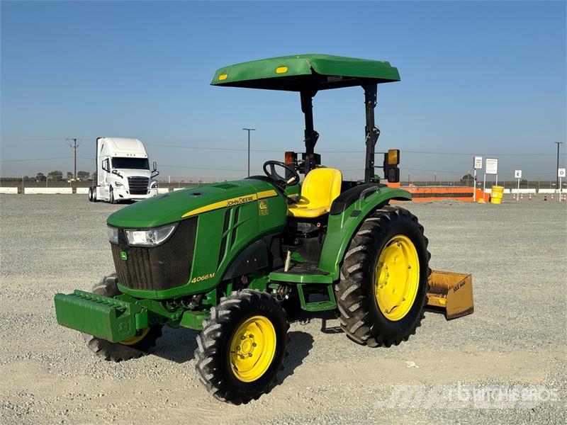 John Deere 4066M Utility Tractor Micro tracteur